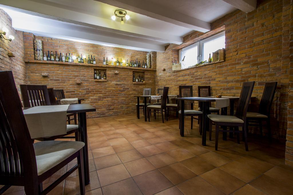Sentami Hotel Zilina Exterior photo
